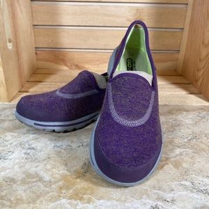 Skechers GO Walk Glow Purple w/Gold colored Speck